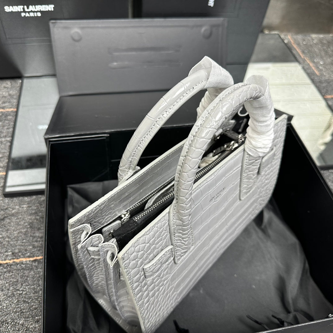 Elite Carryalls