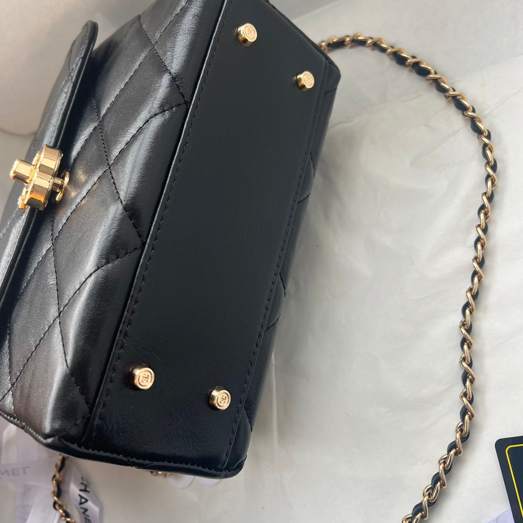 Elite Carryalls