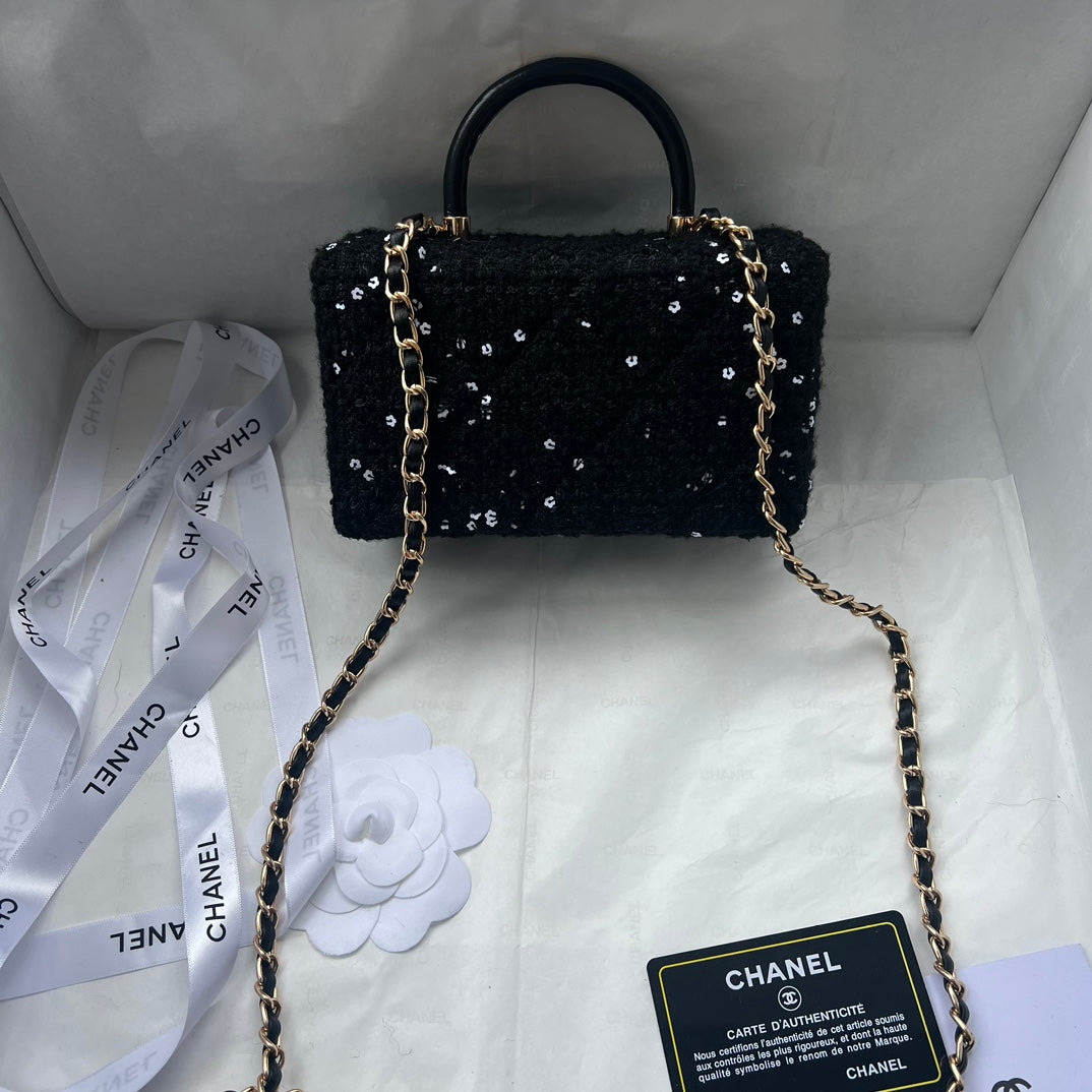 Elite Carryalls