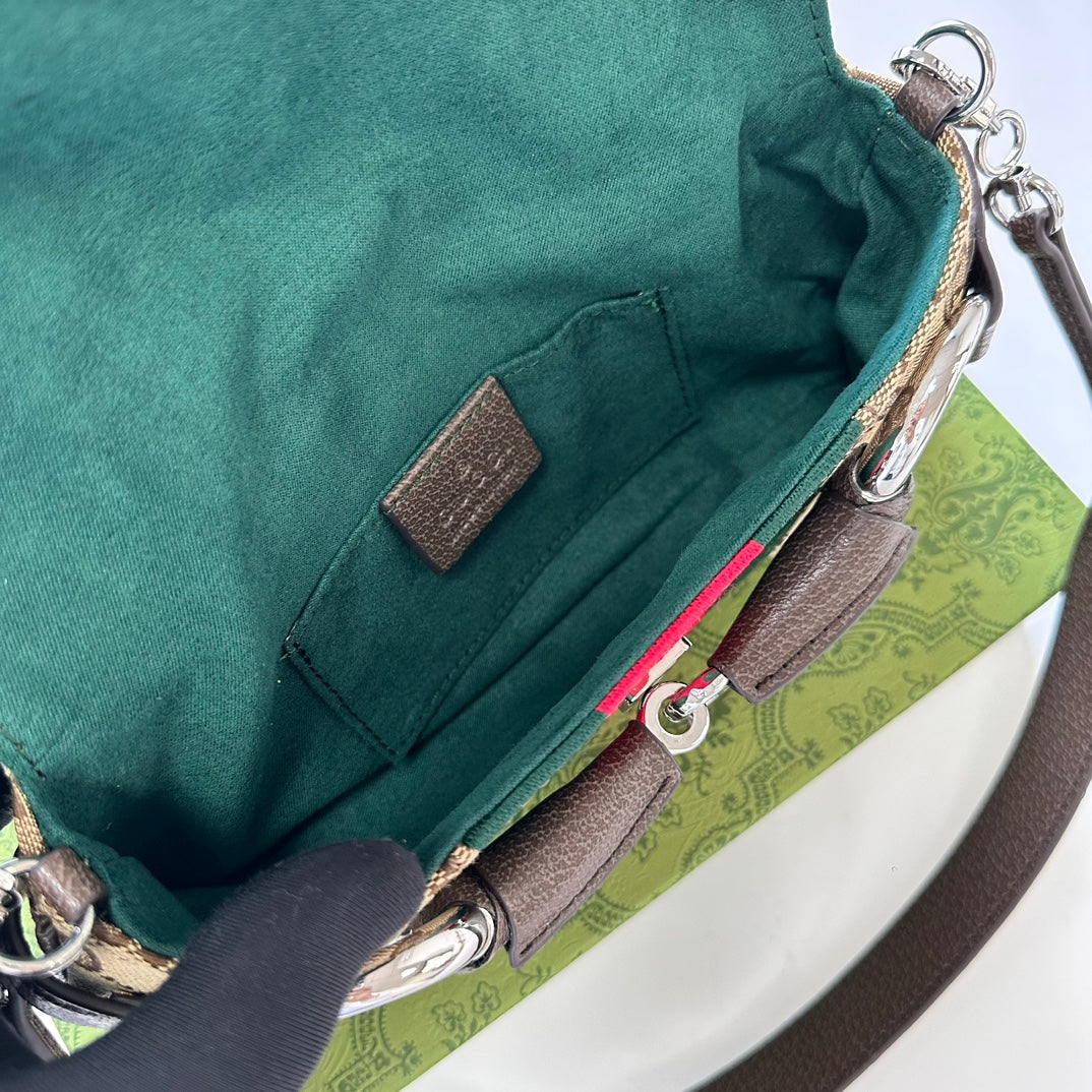 Elite Carryalls