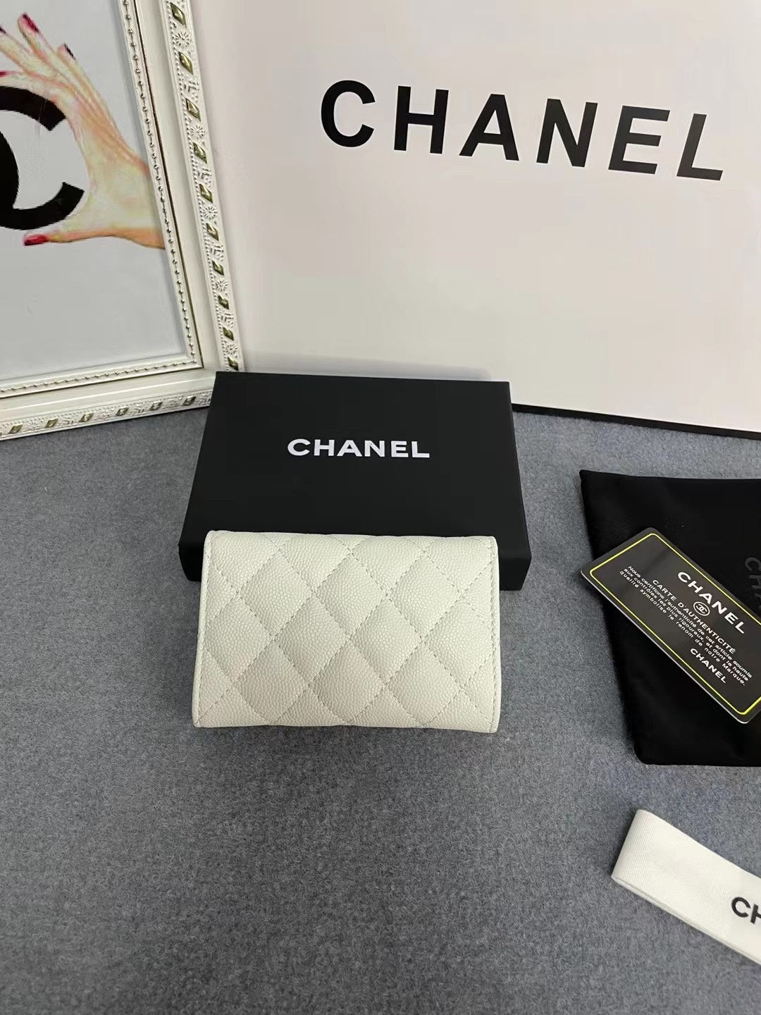 Elite Carryalls