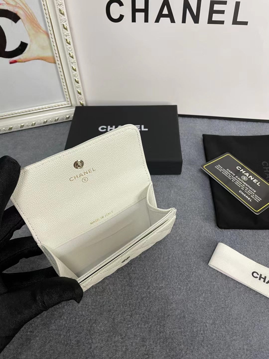 Elite Carryalls