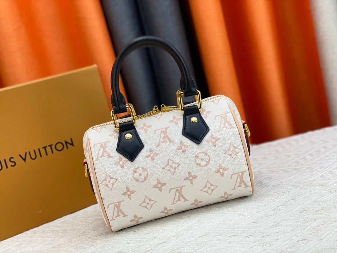 Elite Carryalls