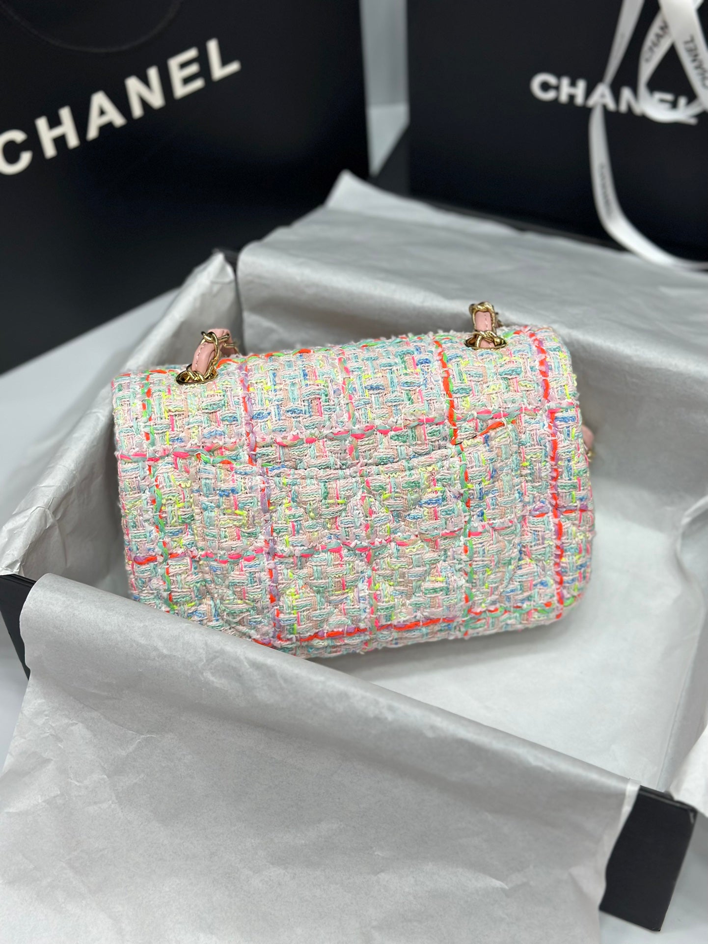 Elite Carryalls
