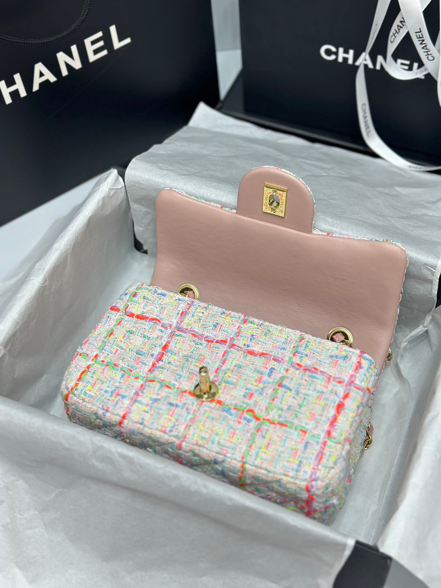 Elite Carryalls