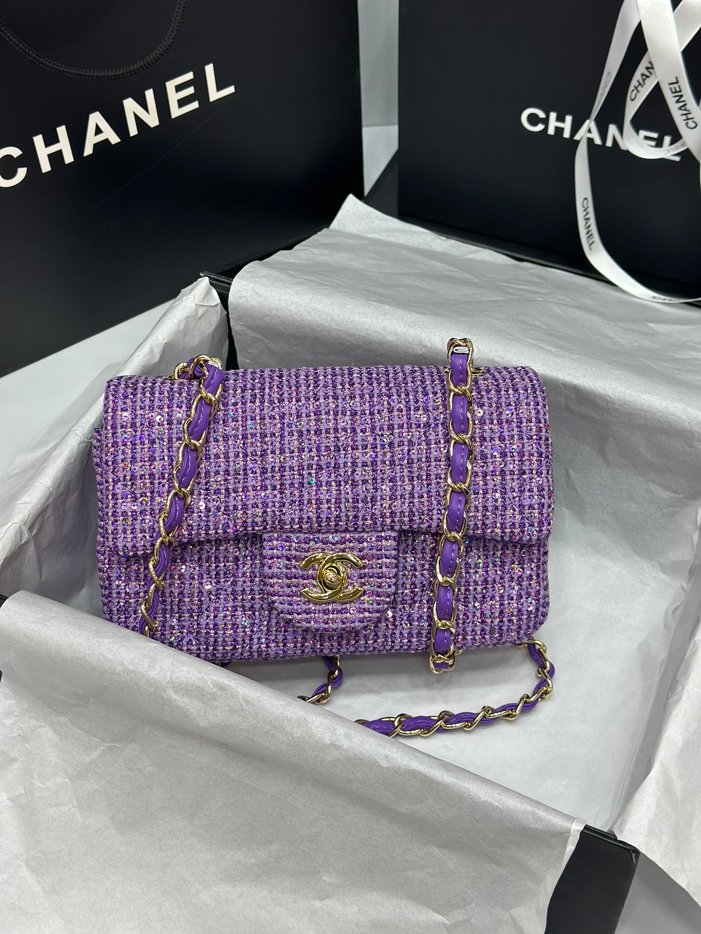 Elite Carryalls