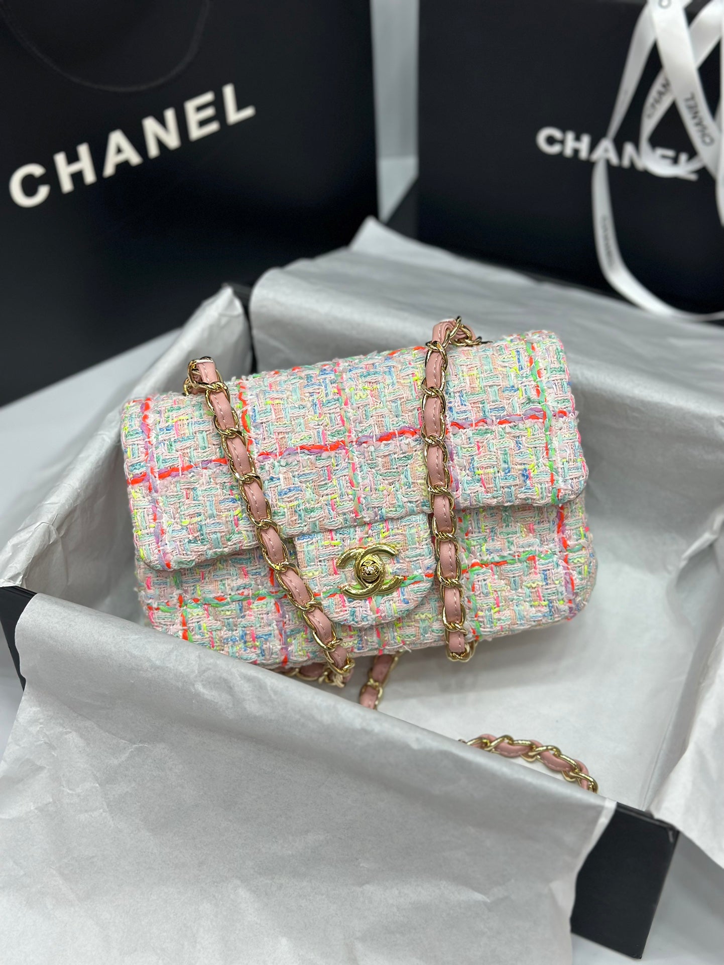 Elite Carryalls