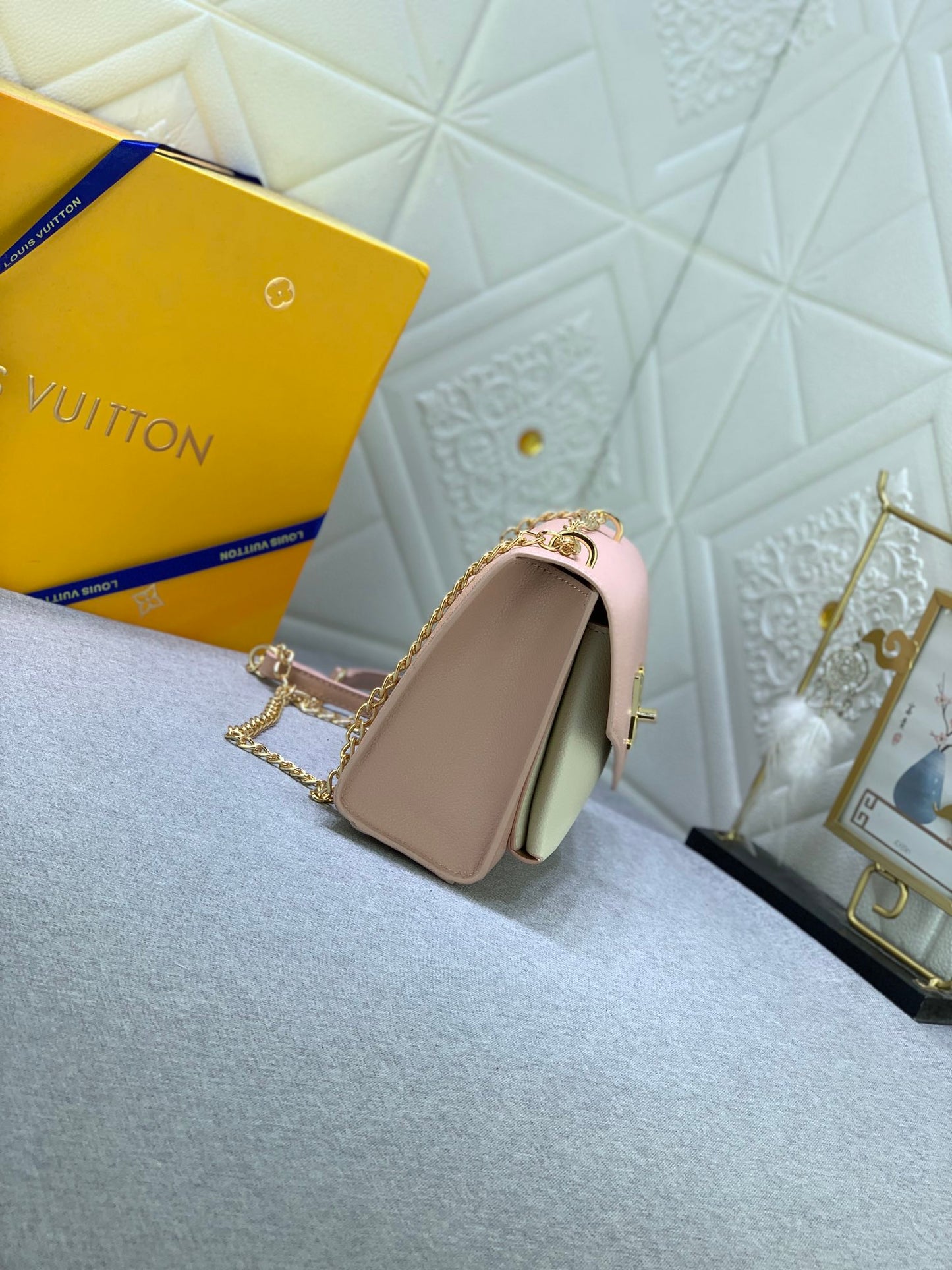 Elite Carryalls