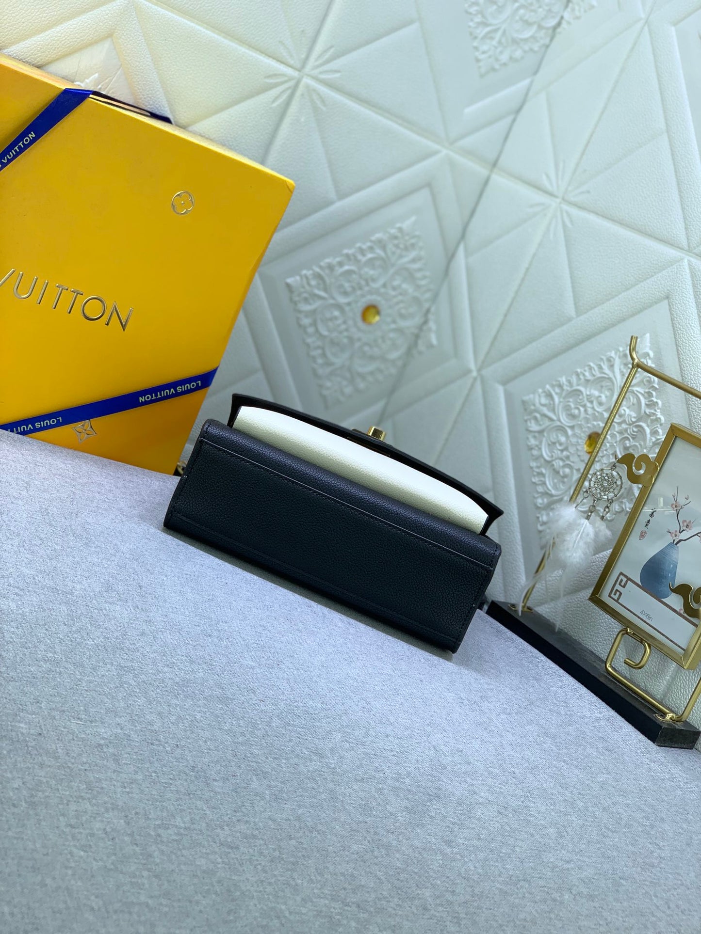 Elite Carryalls