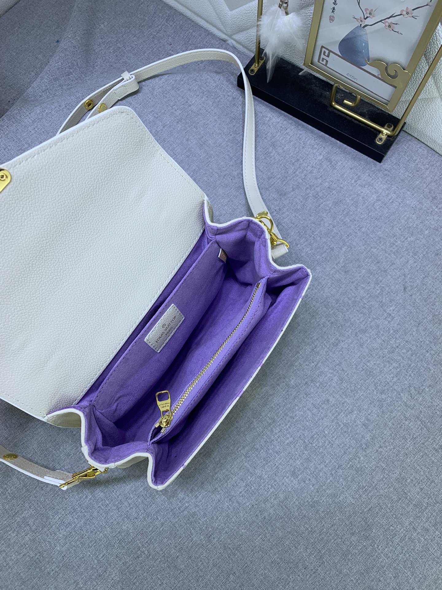 Elite Carryalls