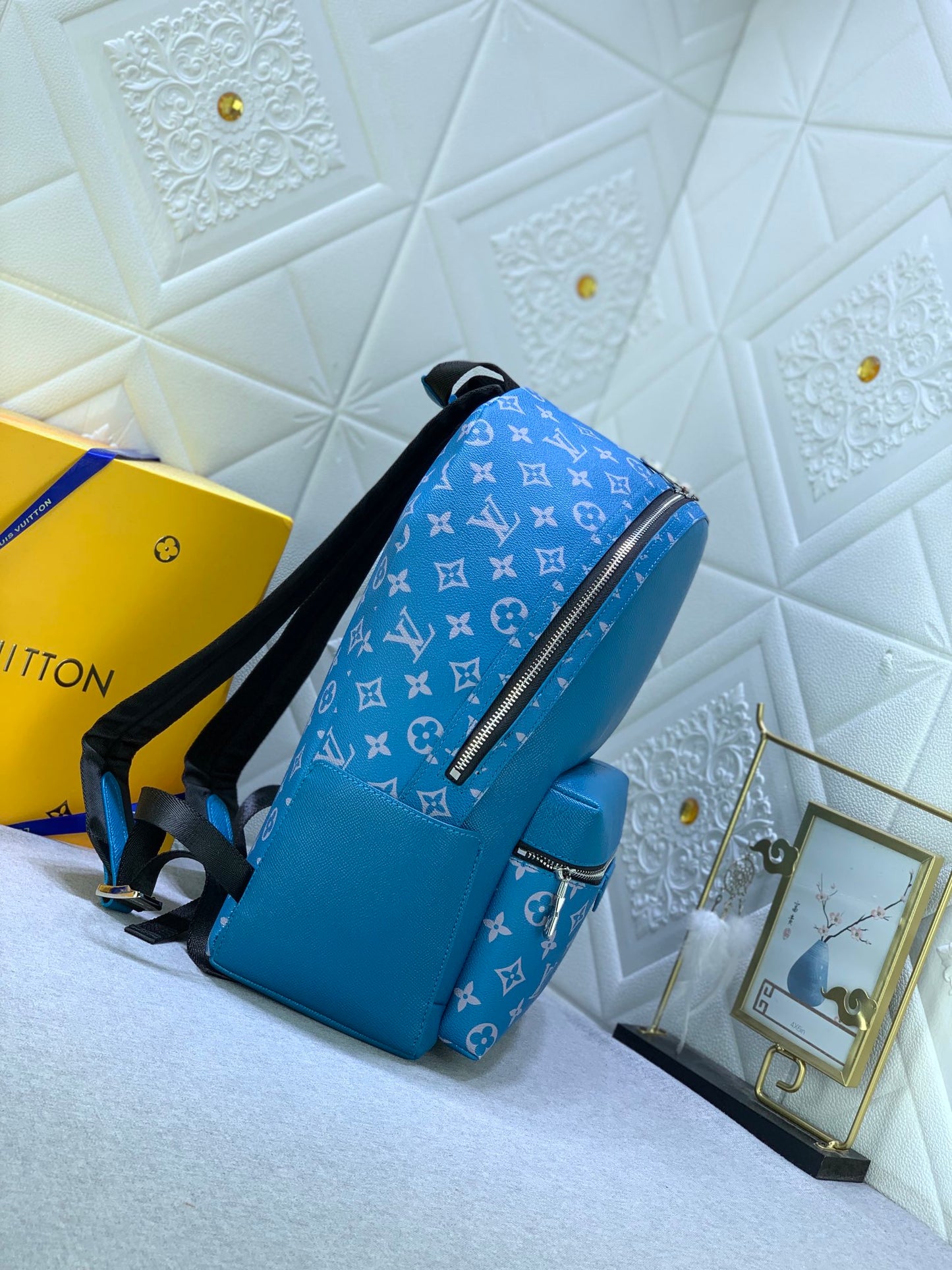 Elite Carryalls