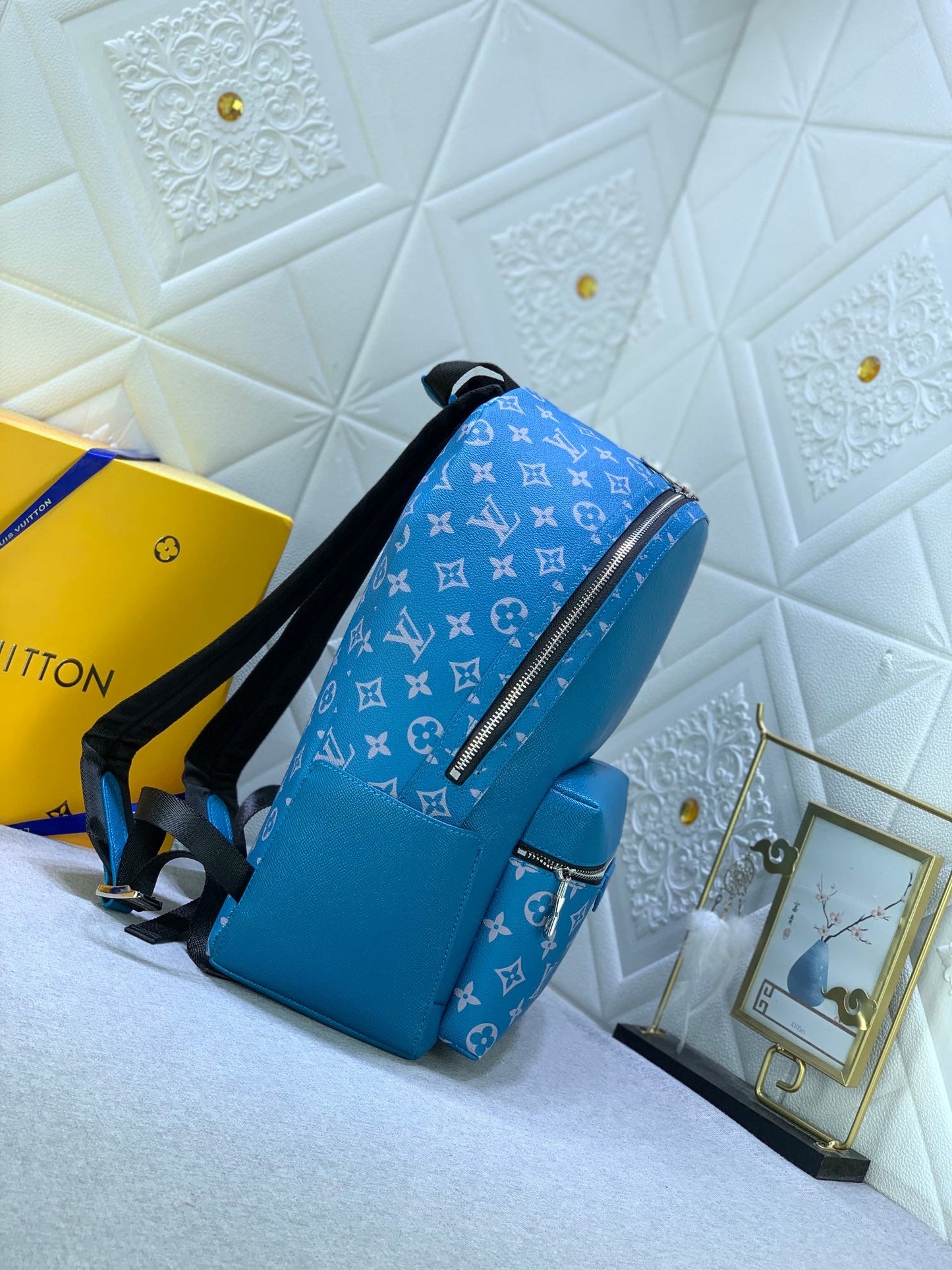 Elite Carryalls