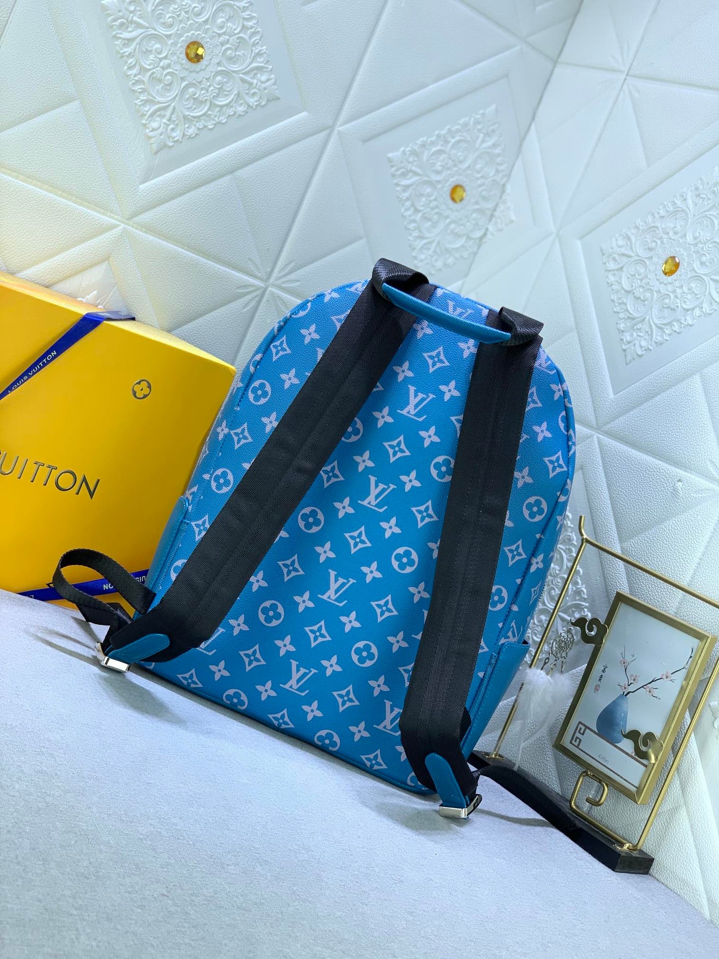 Elite Carryalls