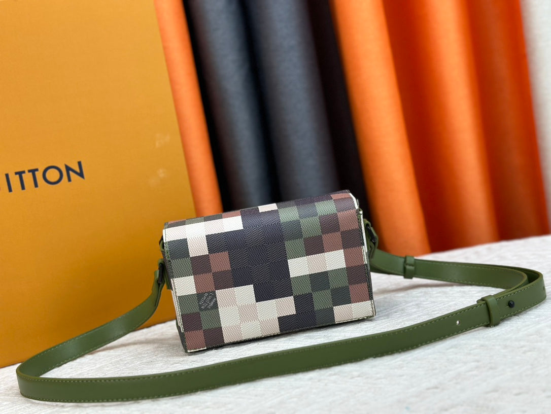 Elite Carryalls