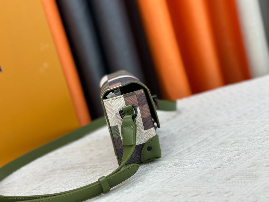 Elite Carryalls