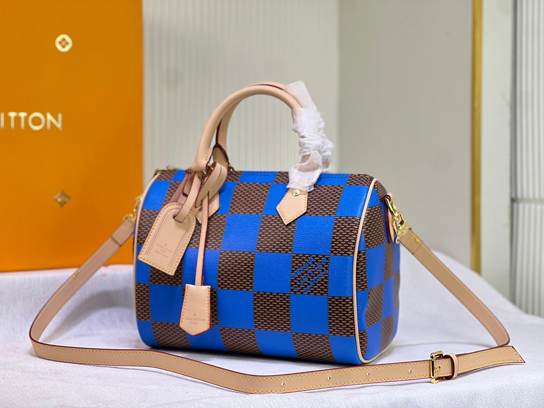 Elite Carryalls