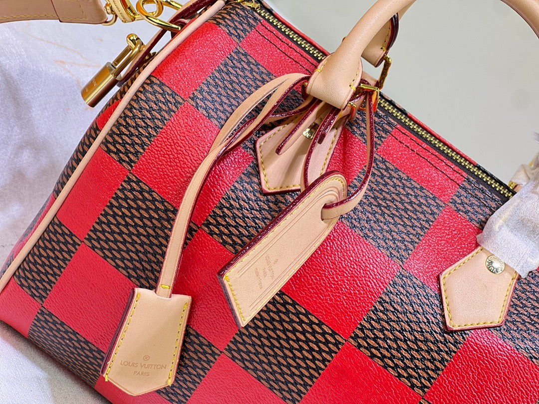 Elite Carryalls