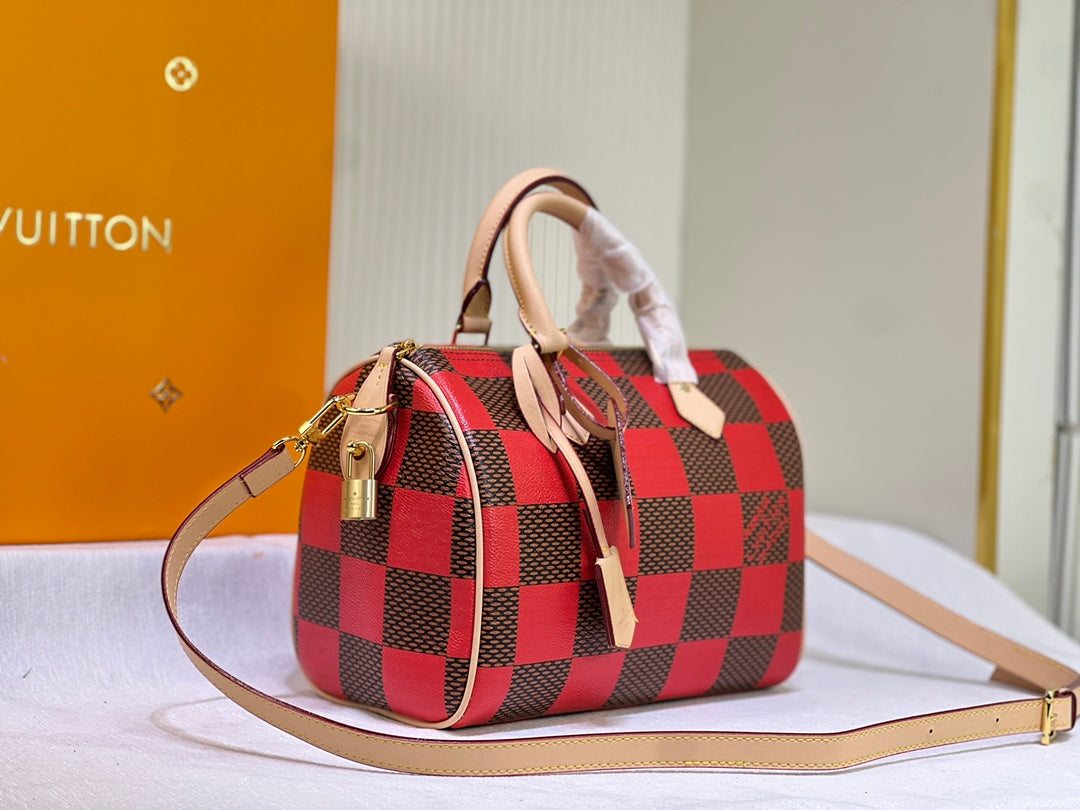 Elite Carryalls