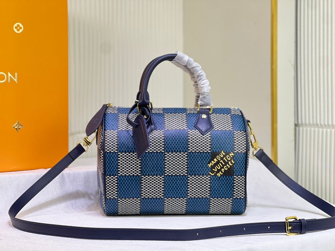 Elite Carryalls