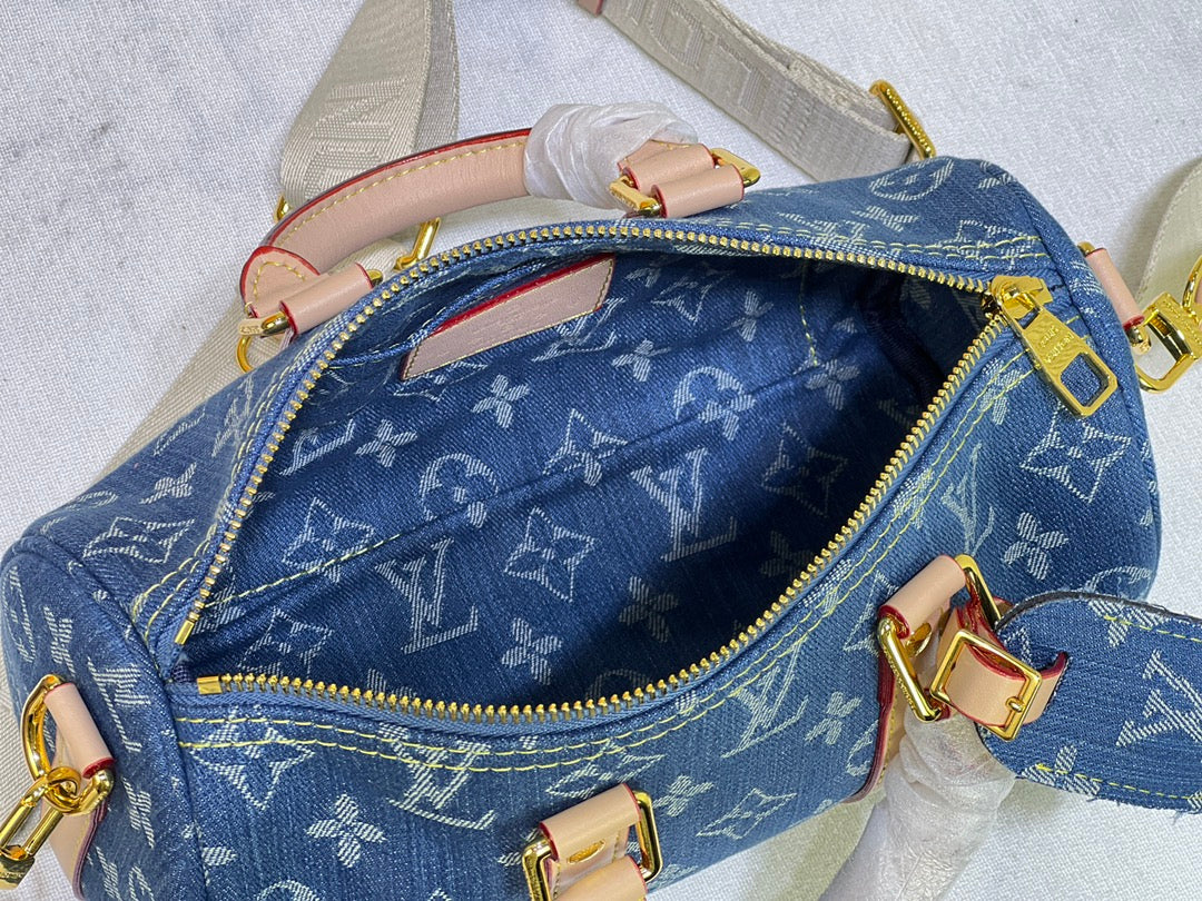 Elite Carryalls