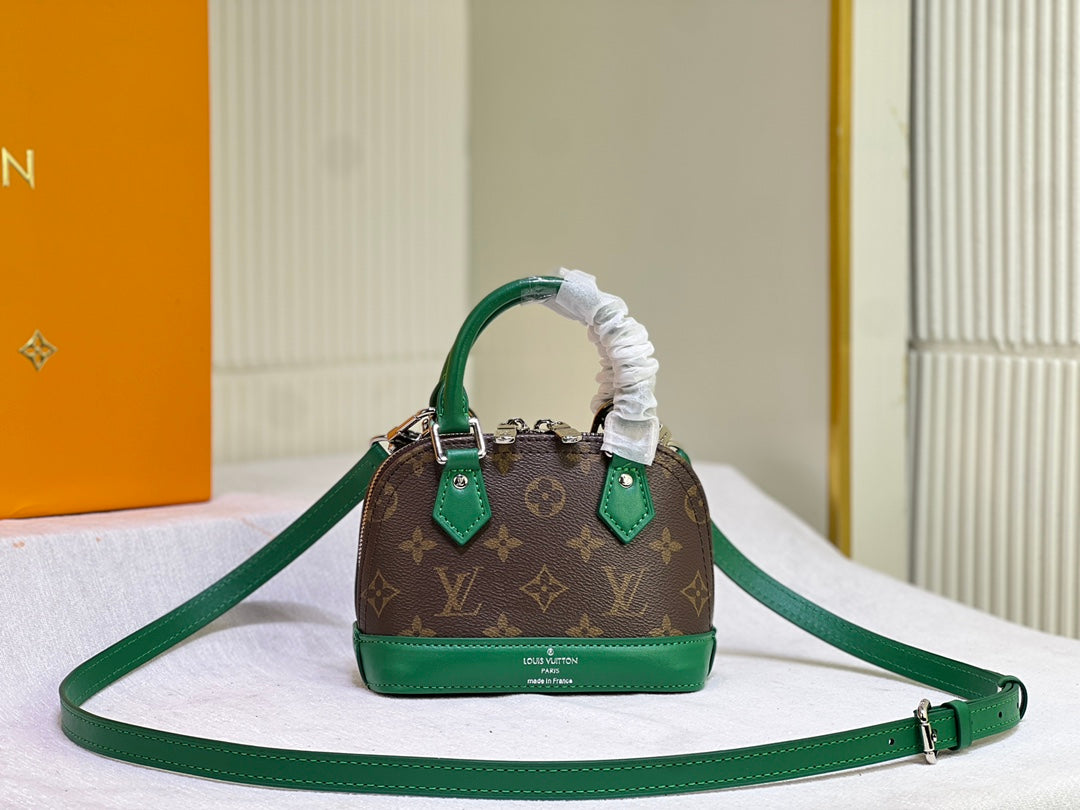Elite Carryalls
