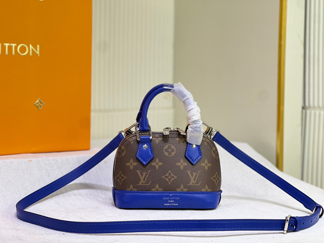 Elite Carryalls
