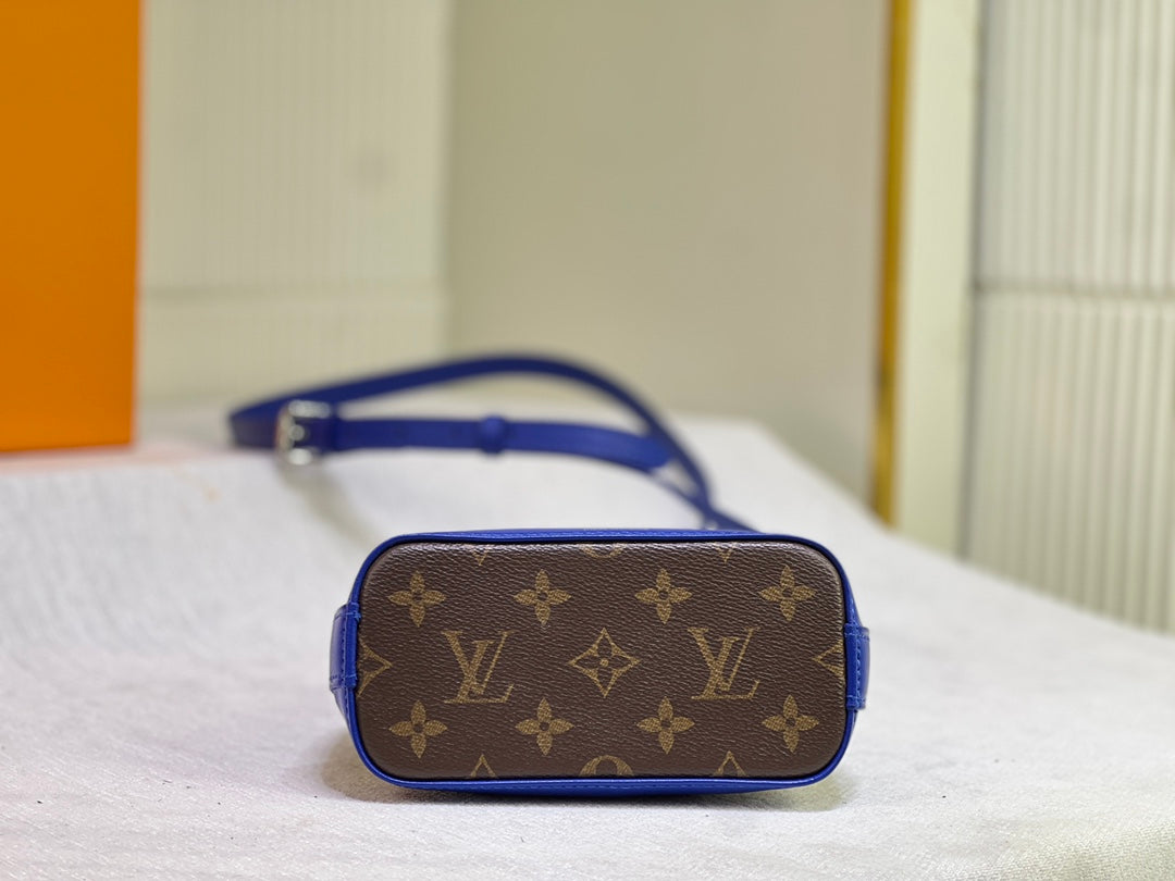 Elite Carryalls