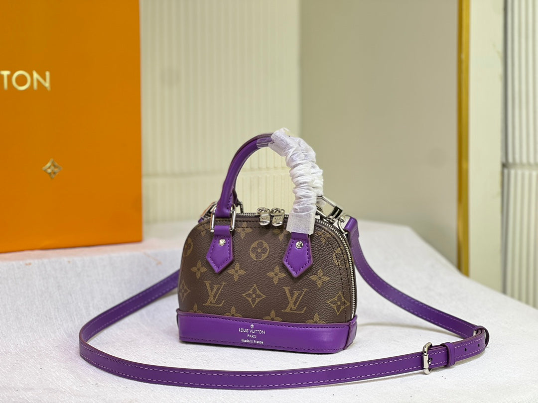 Elite Carryalls