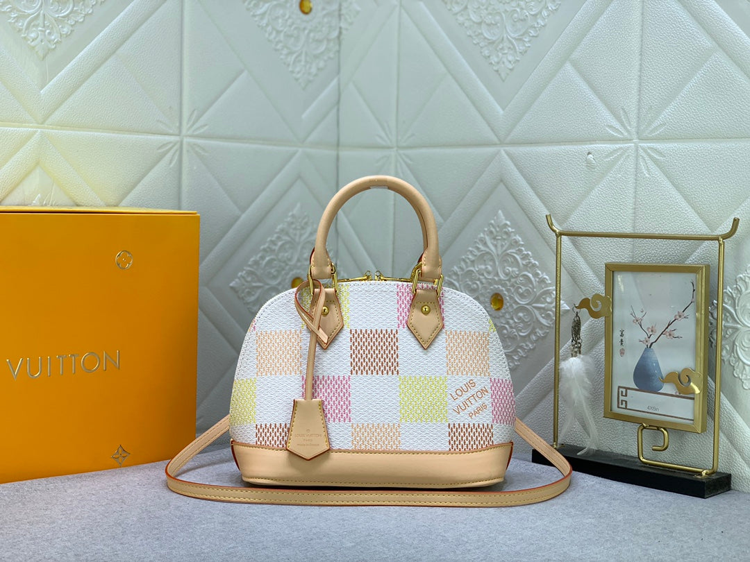 Elite Carryalls