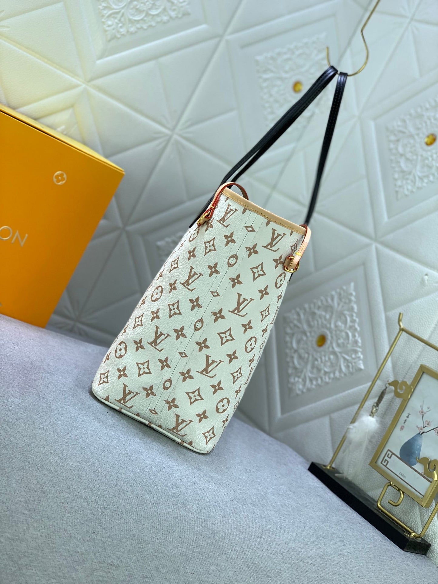 Elite Carryalls