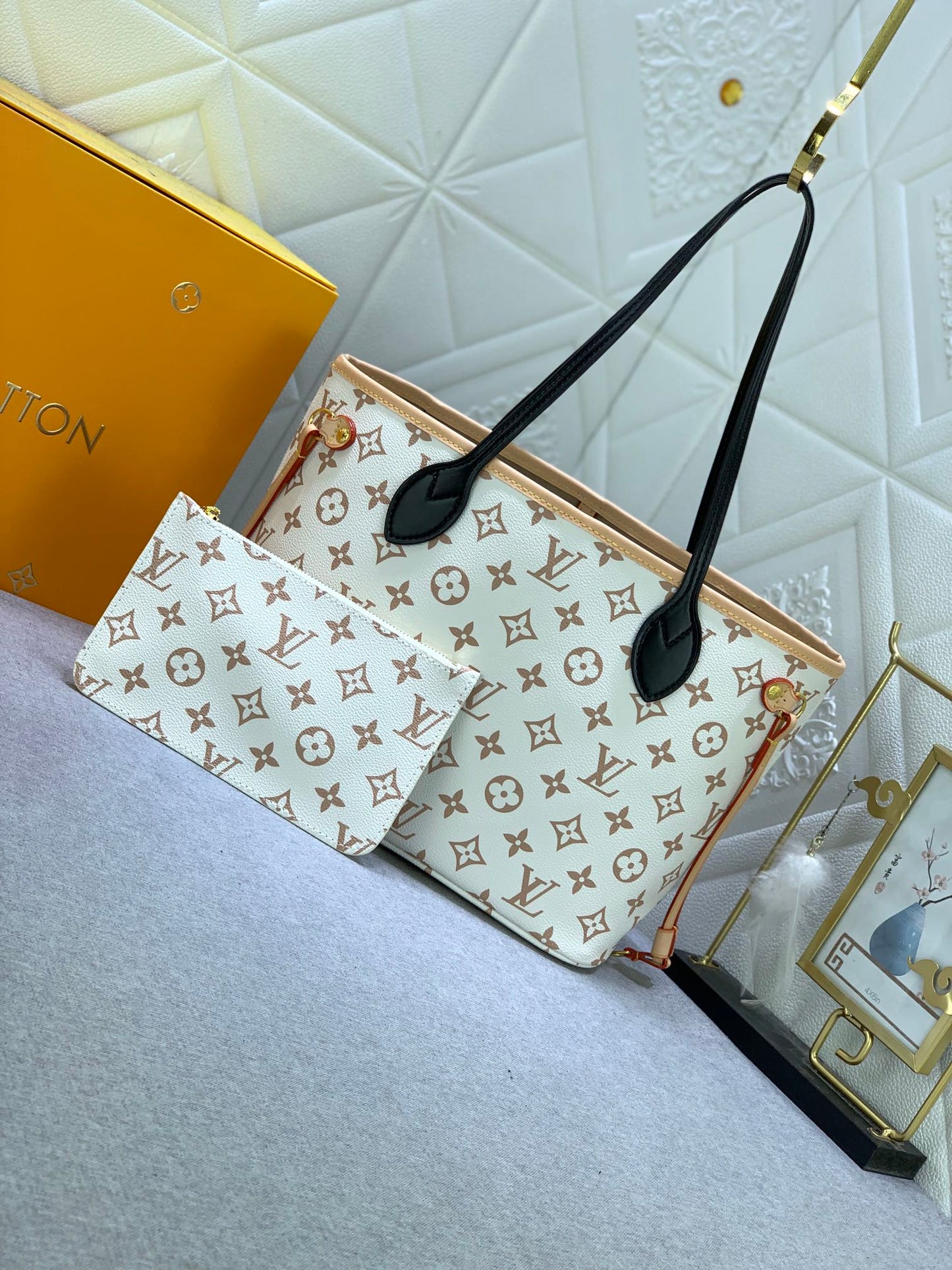 Elite Carryalls