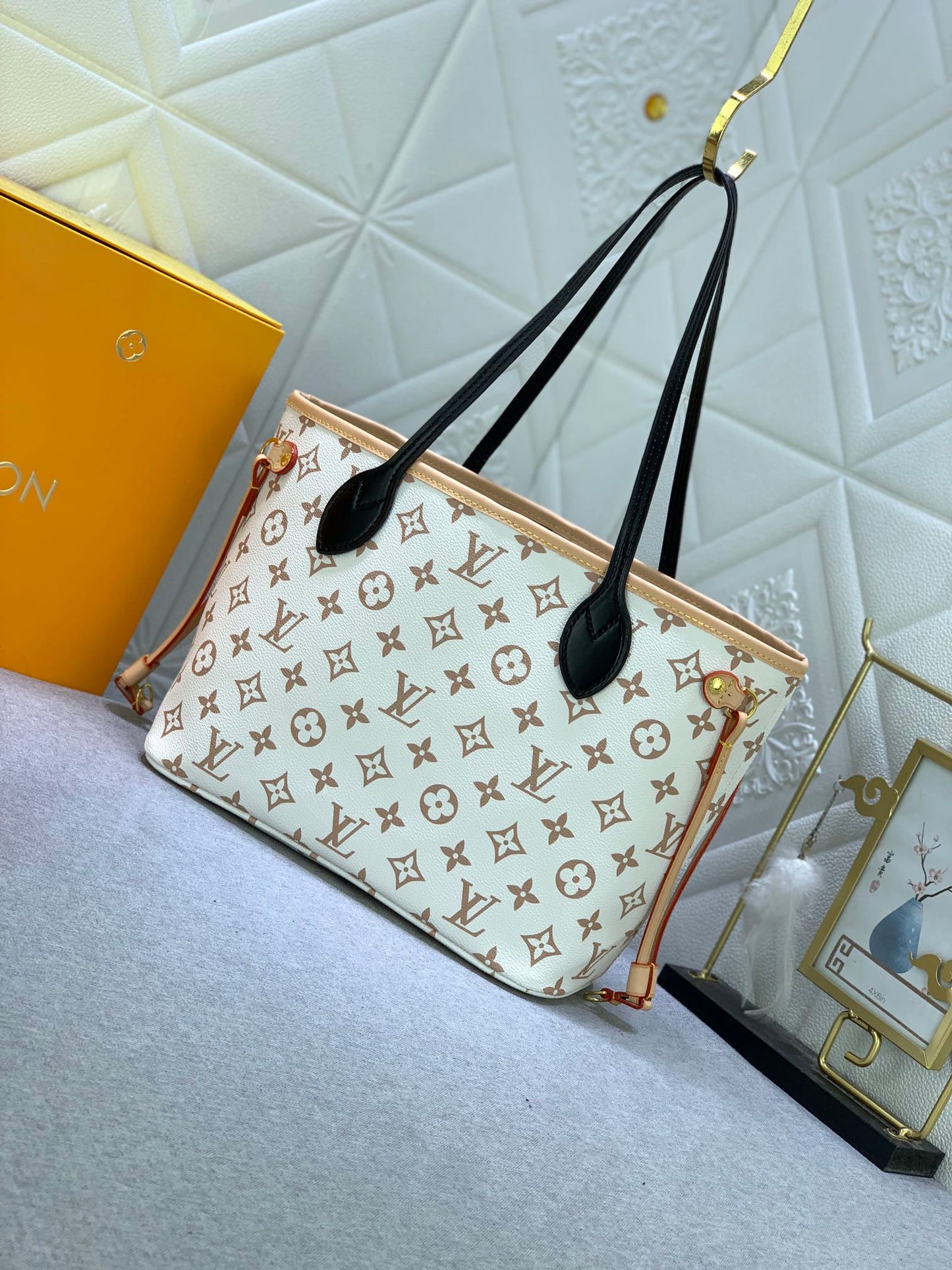 Elite Carryalls