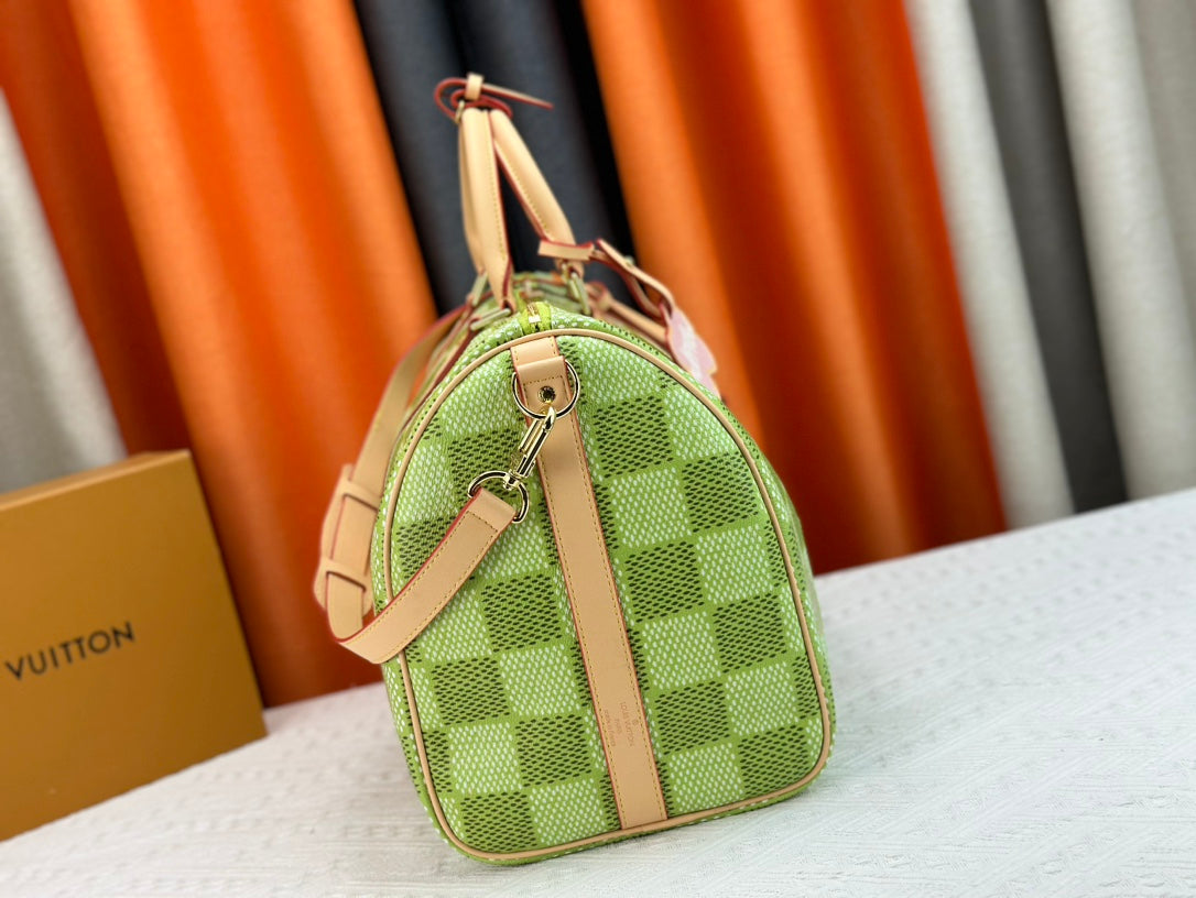 Elite Carryalls