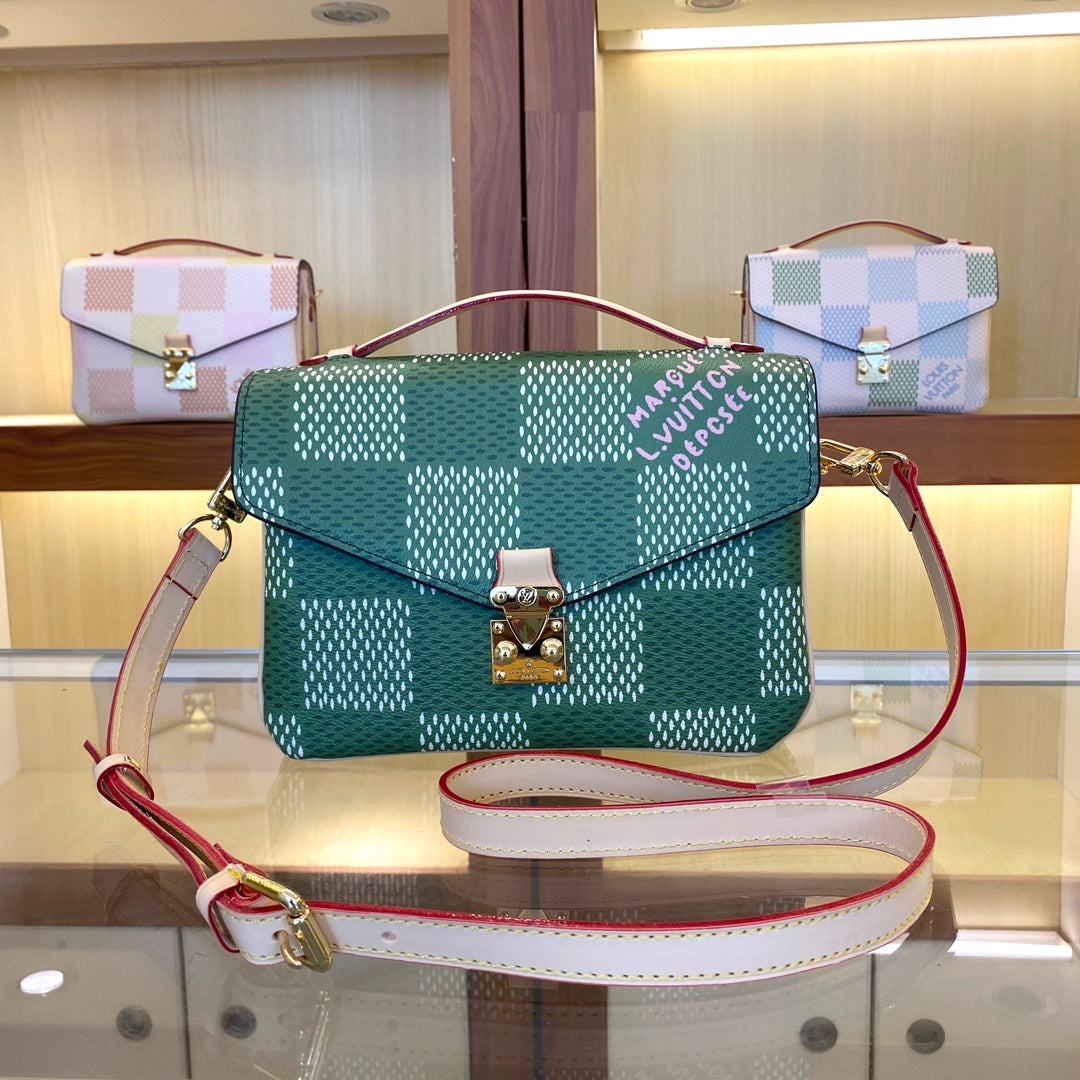 Elite Carryalls