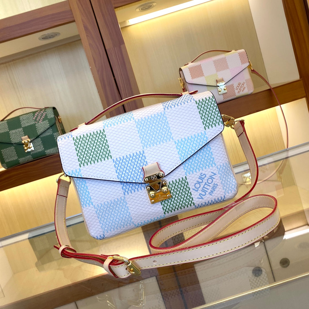 Elite Carryalls