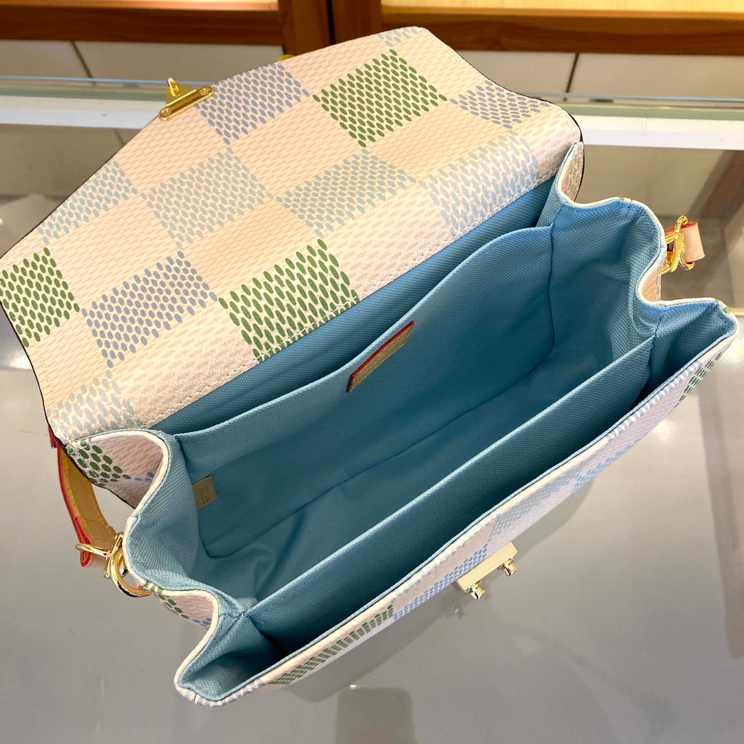 Elite Carryalls