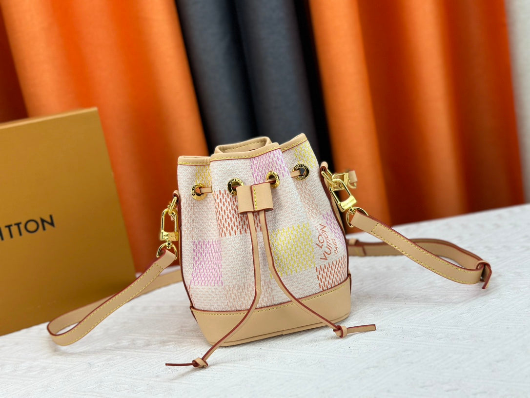 Elite Carryalls