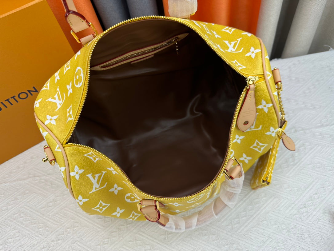 Elite Carryalls