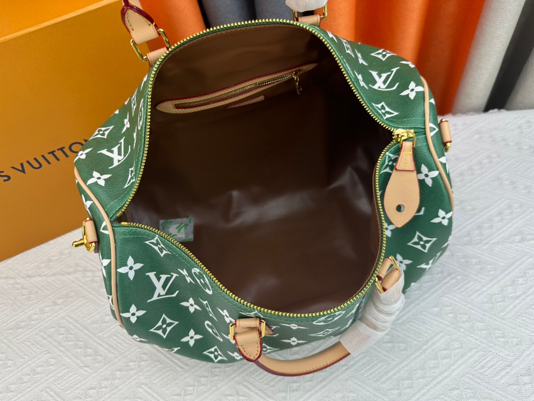 Elite Carryalls