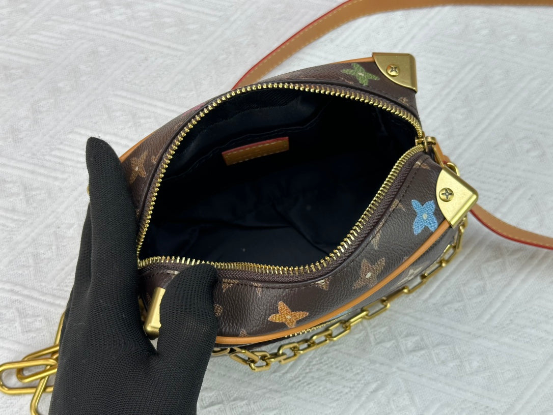 Elite Carryalls