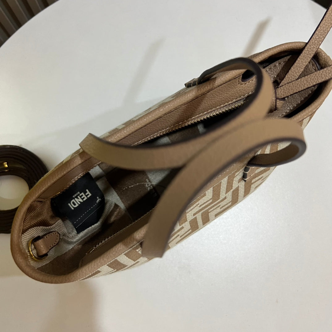 Elite Carryalls