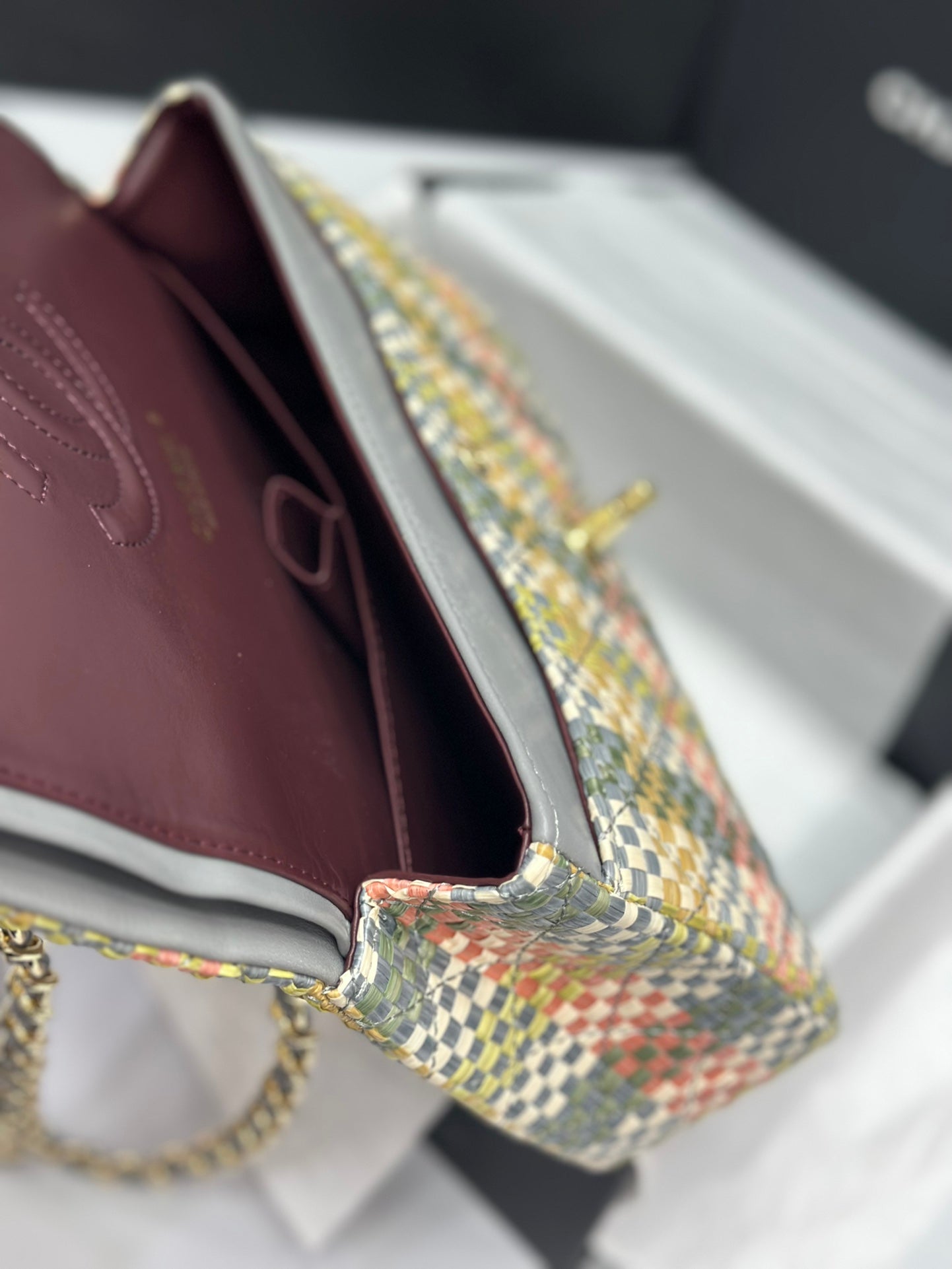 Elite Carryalls