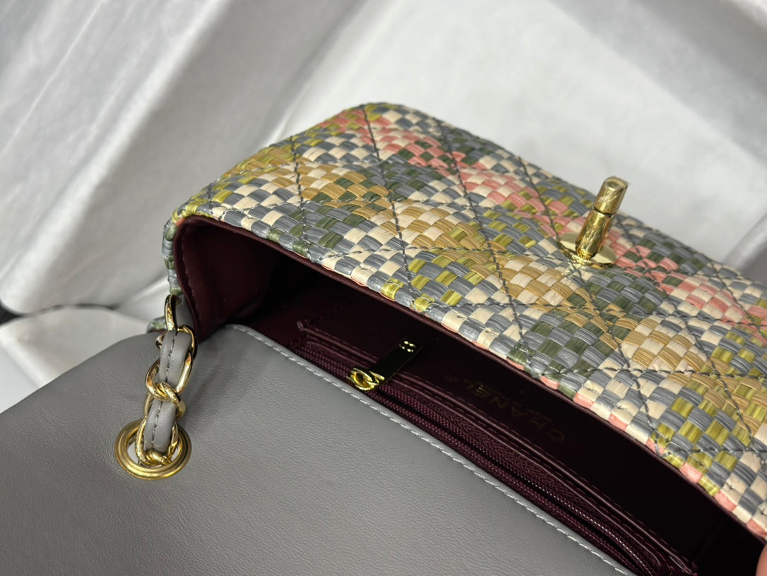 Elite Carryalls
