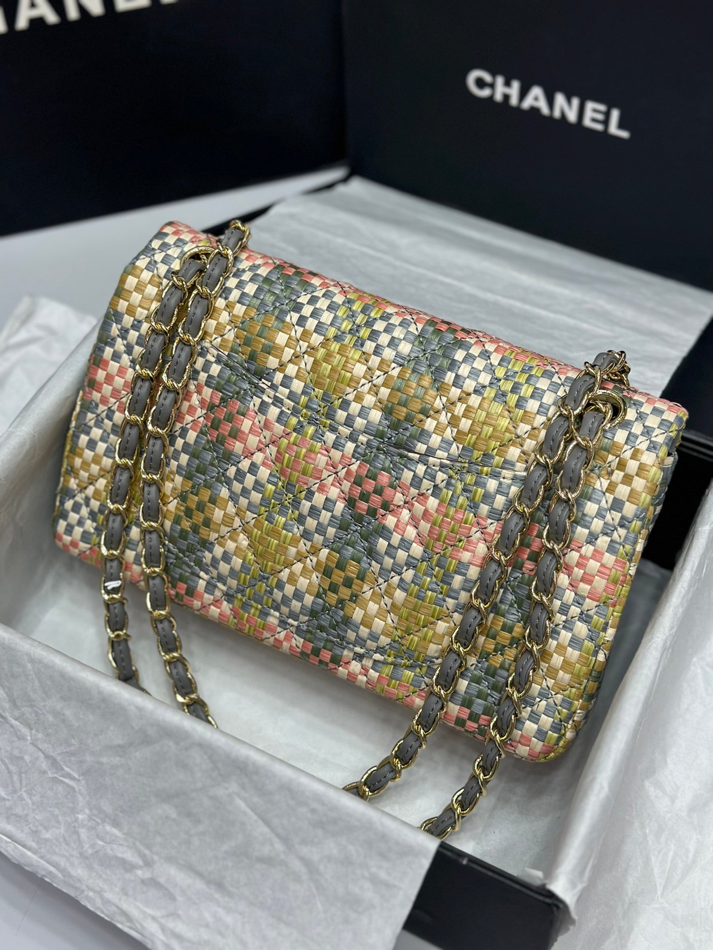 Elite Carryalls