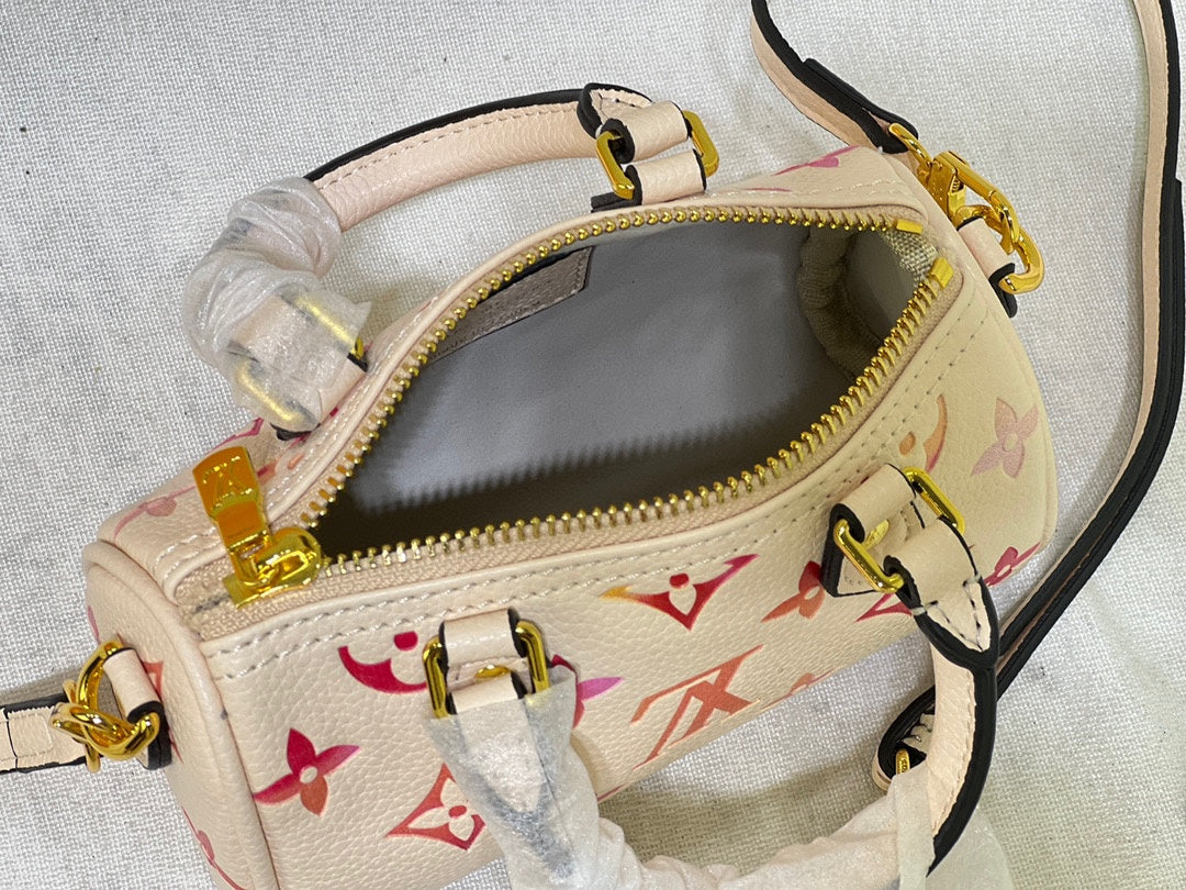 Elite Carryalls