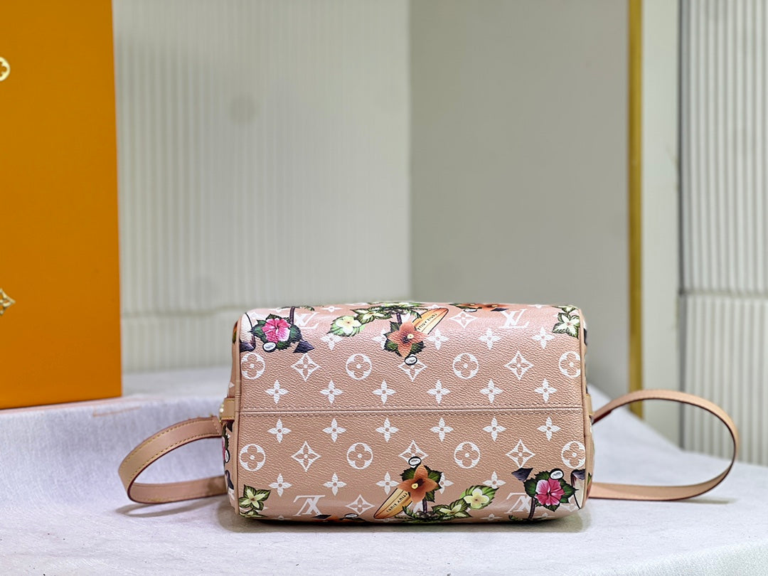 Elite Carryalls