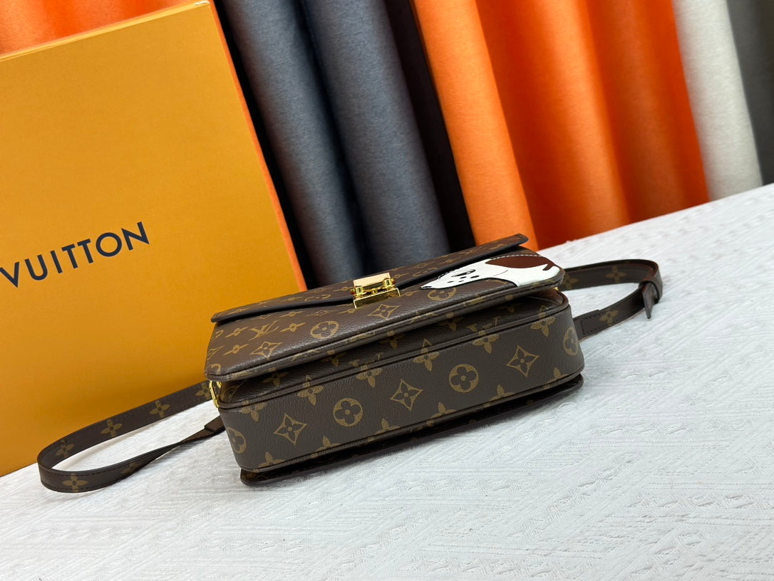 Elite Carryalls