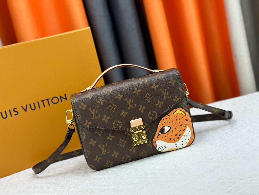 Elite Carryalls