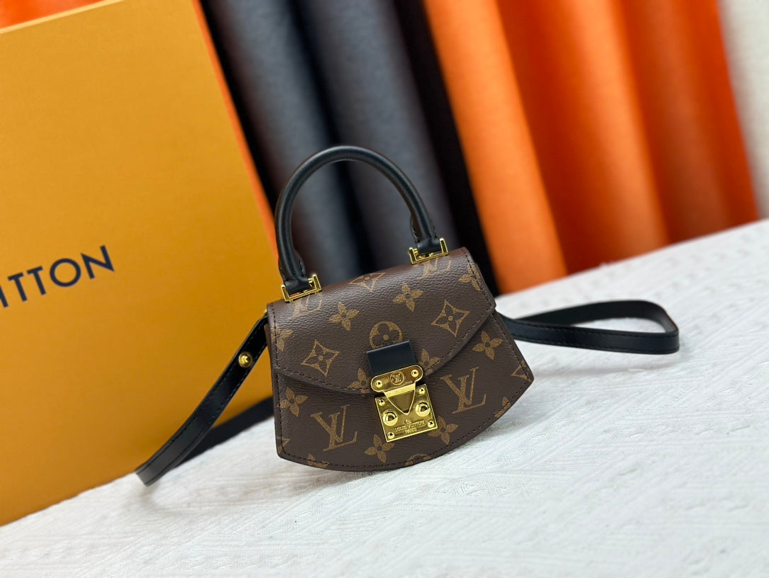 Elite Carryalls