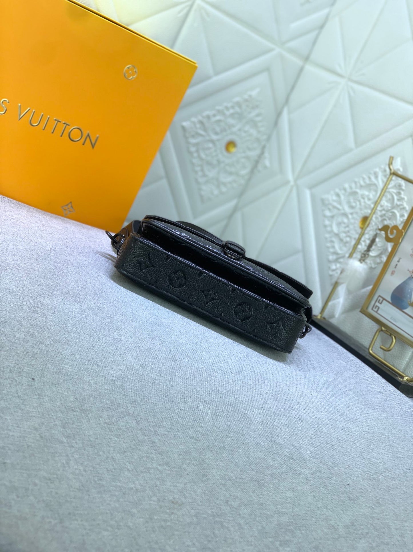Elite Carryalls